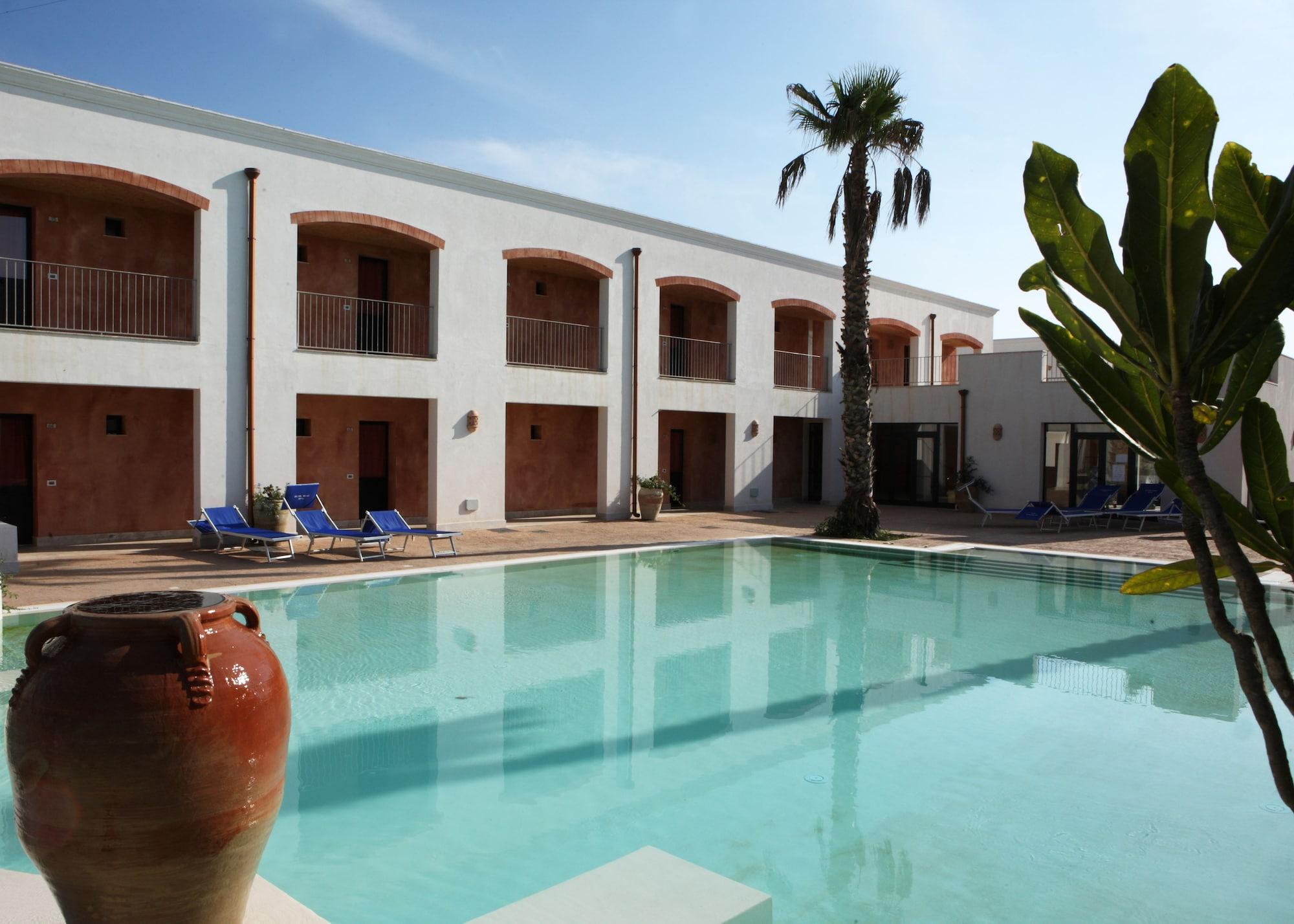 Delfino Beach Hotel Марсала Экстерьер фото