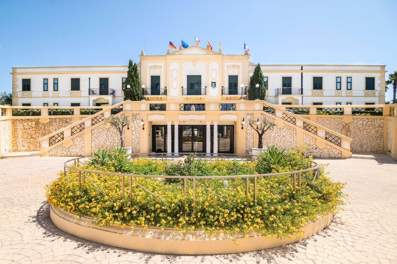 Delfino Beach Hotel Марсала Экстерьер фото